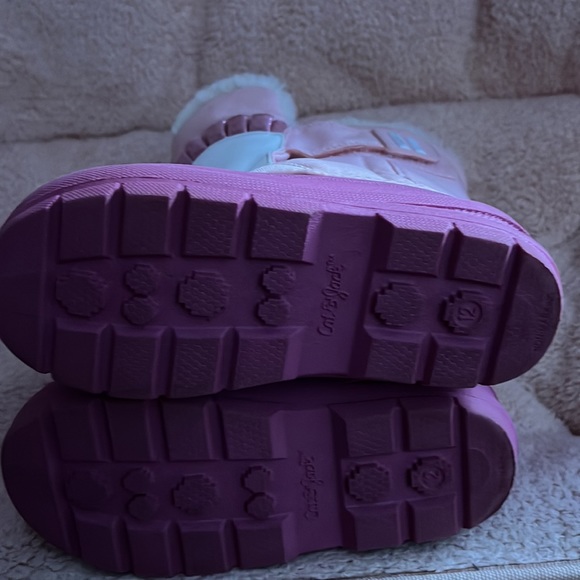Unicorn Snow Boots βοΈ π¦ - Picture 4 of 5